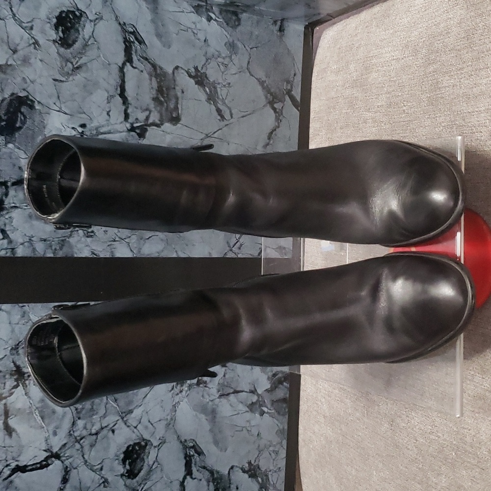 Tahari midcalf leather boots blackp